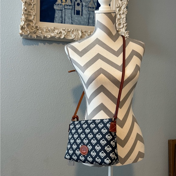 Tampa Bay Rays Dooney & Bourke Crossbody Bag - Picture 2 of 9